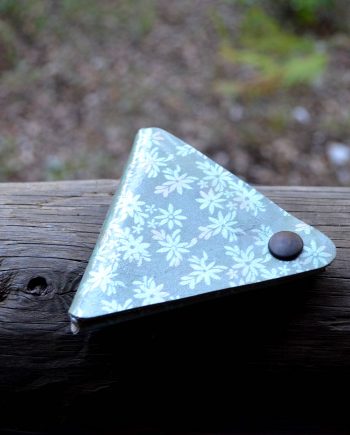 Chamuça Blue Flowers by J.B