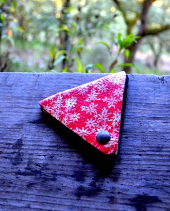 Chamuça Red Flowers by J.B