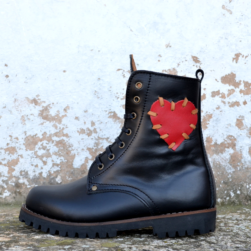 Bota Free Heart Black edition